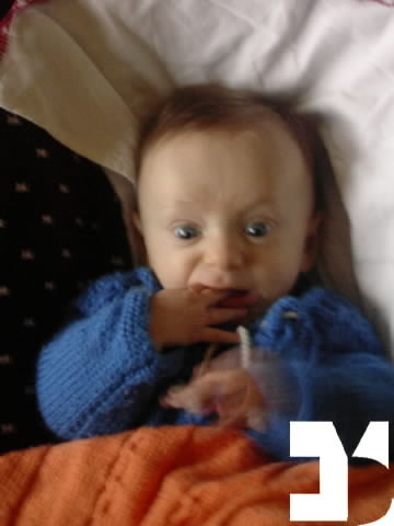 Parenti - Julian - 20041214 - 4 mesi - 619-FDM.JPG
